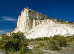 Белая скала Ак-Кая 